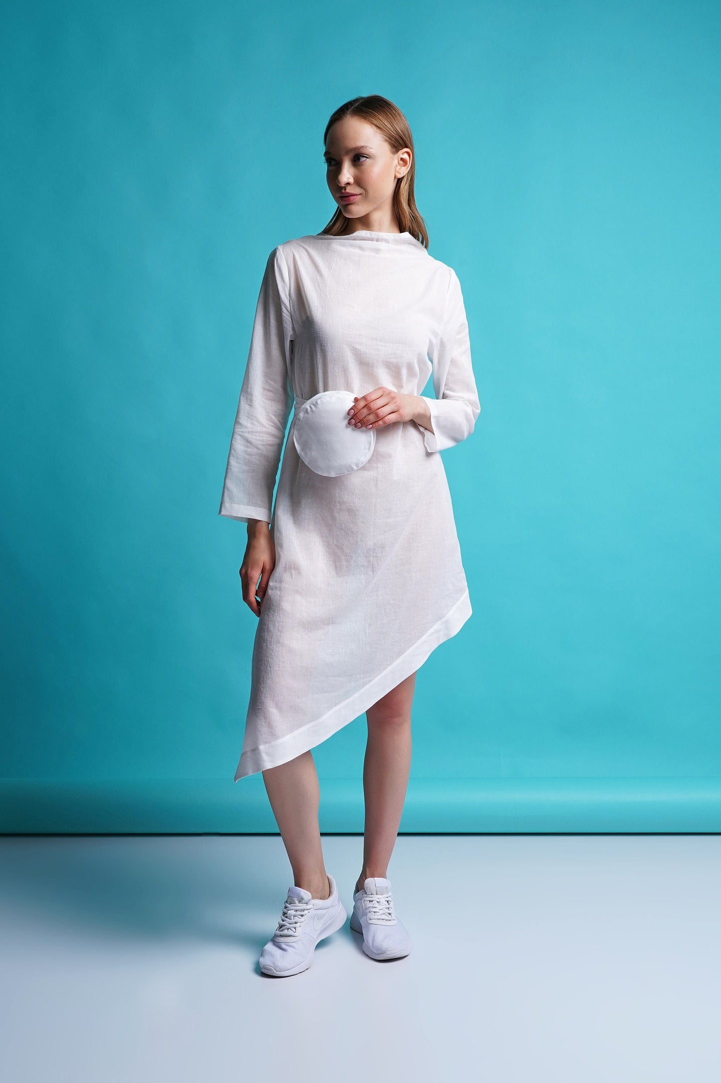 White long sleeve tunic