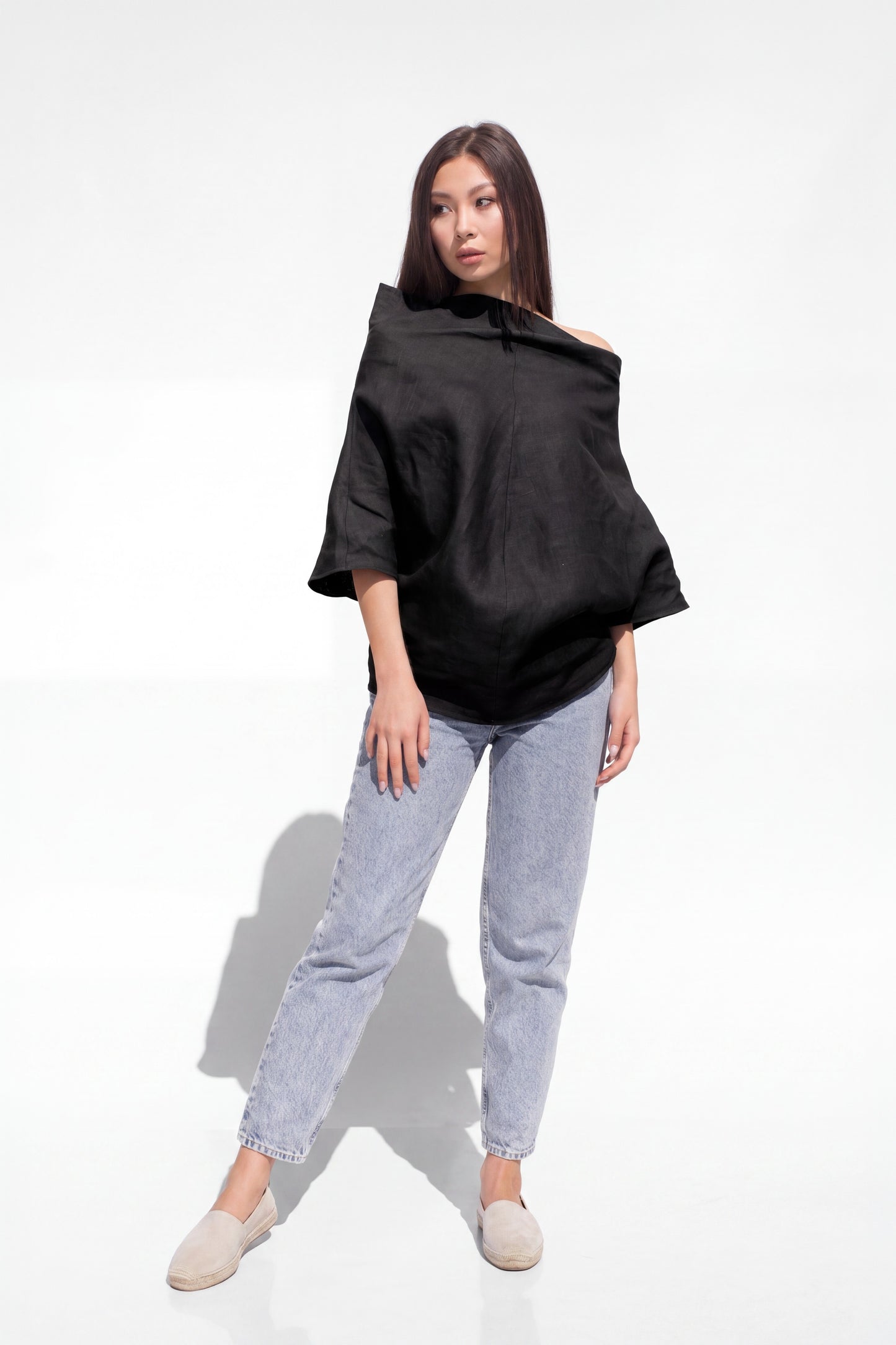 Black linen tunic