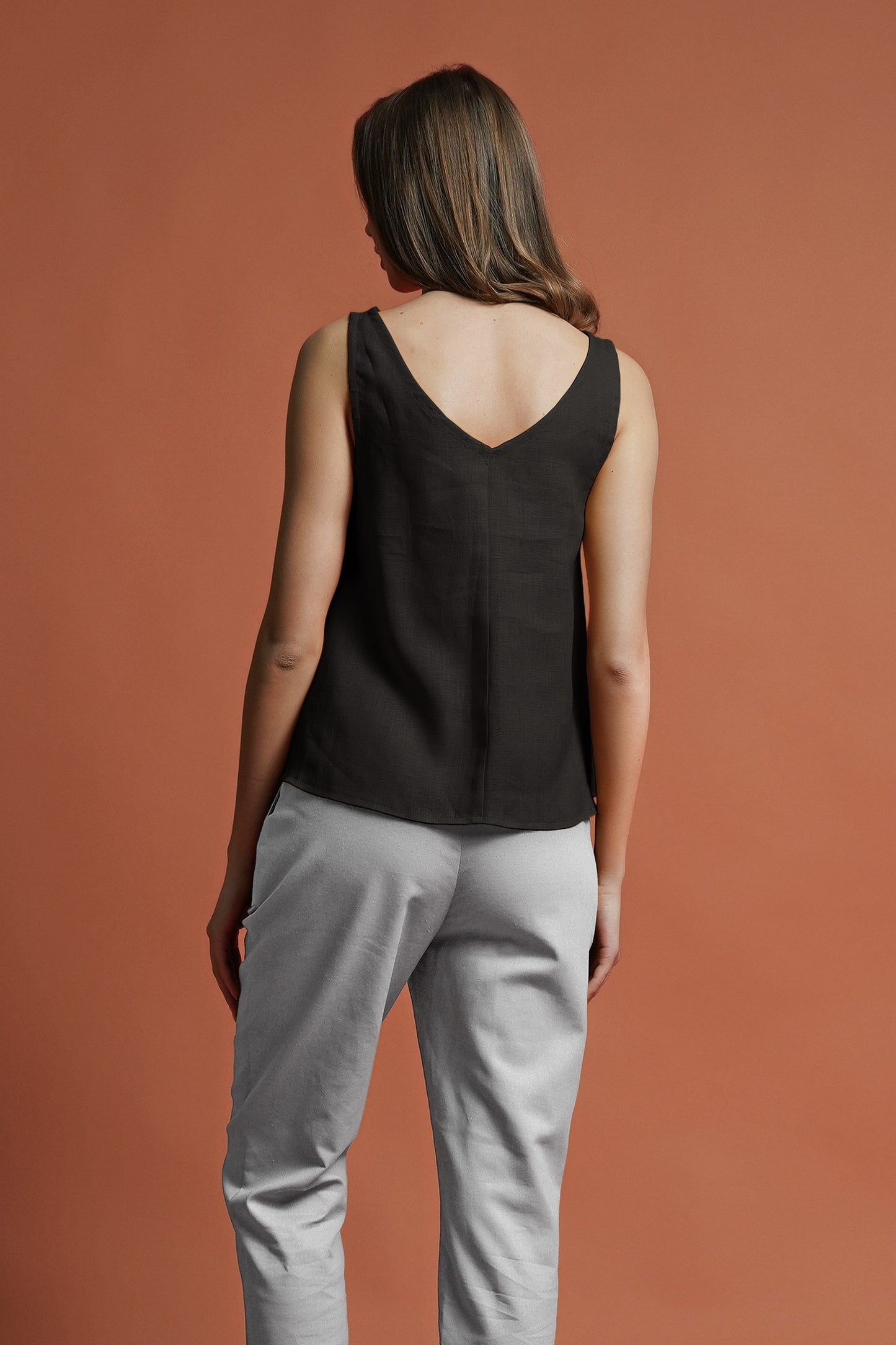Black linen tank