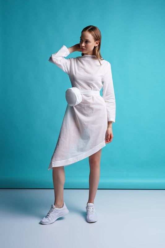 White long sleeve tunic